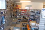 1476286 Store stock with lock accessories