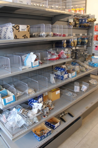 1476286-20 Store stock with lock accessories