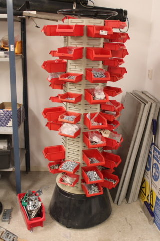 1476299-3 Assortment wheel and tool board with tools