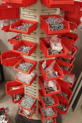 1476299-4 Assortment wheel and tool board with tools