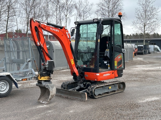 1457611-2 Minigrävare - Kubota KX019-4 Rototilt, -2014 och släp