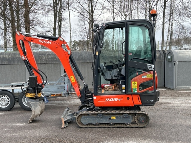 1457611-3 Minigrävare - Kubota KX019-4 Rototilt, -2014 och släp