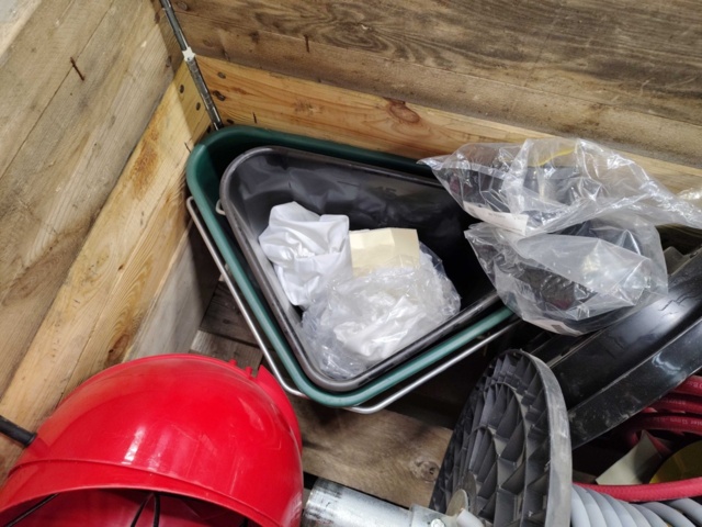 1480233-6 Industrikomponenter - kabeltrummor, slang, plastkåpor, diverse delar