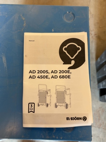 1499358-4 Dehumidifier with wheels and frame – El-Björn