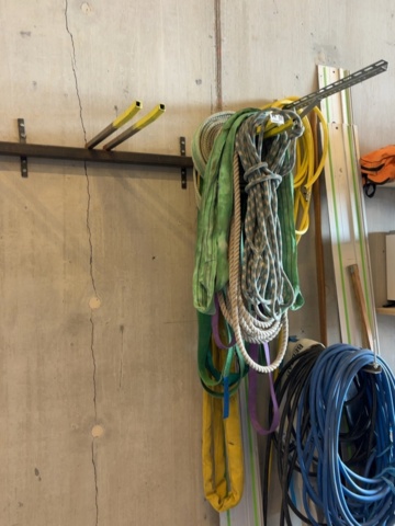 1499361-1 Hoses and lifting straps