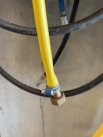 1499361-4 Hoses and lifting straps