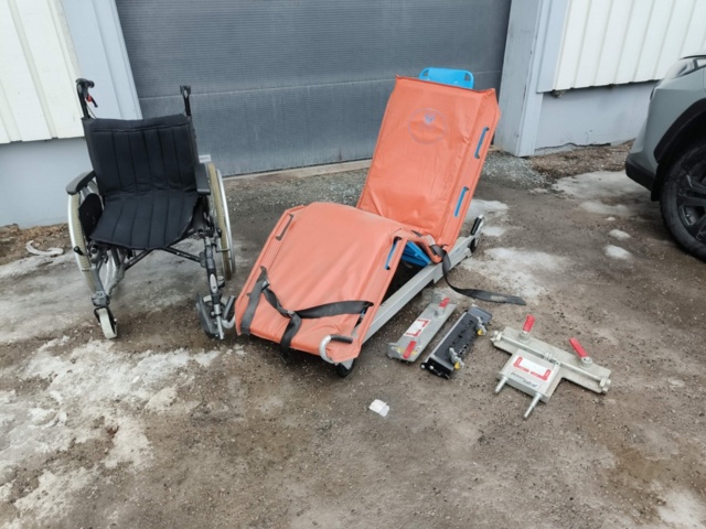 Rullstol och bår - Auktioner online - Nätauktioner & Konkursauktioner ...