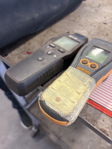 1503827-3 Moisture detectors 2 pcs and gas leak test equipment - FLIR, Protimeter, Alde/GOK