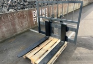 1492301 Gaffelvagn med justerbara gafflar 150x55