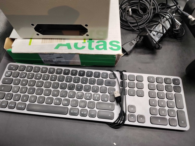 1505036-3 Electronics section - keyboards, cables, network cards, label printers, electrical cabinets