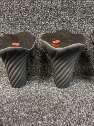 1505180-7 5 st Skulpturer Cooee Design Fungi 18 & 12 cm, svart