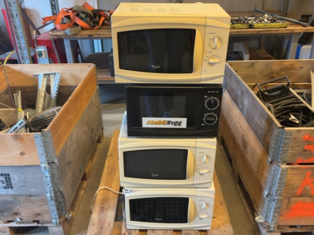 1499458-1 Mikrovågsugnar - Whirlpool MWD602 / M8587