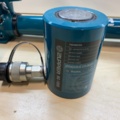 1505387-4 Hydraulic hand pump 1 pc and cylinders 2 pcs