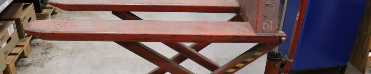 Bild som representerar auktionen - Avyttring busstolar och verkstadsobjekt