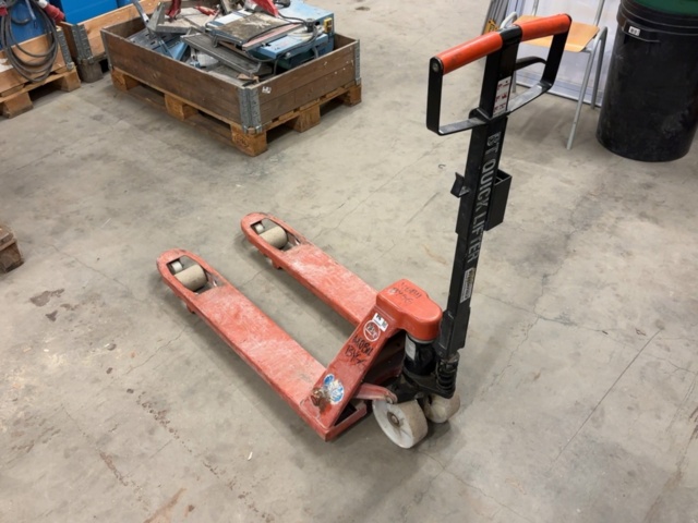 Forklift - BT L2000 Q/11 -2000 - PS Auction - We value the future ...