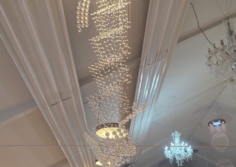 Bild som representerar auktionen - Avyttring kristallkronor