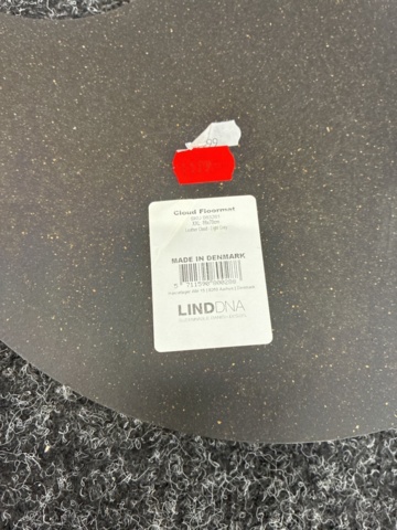 1505273-3 Barnmatta i återvunnet läder, Lind DNA