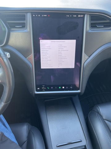 1351419-30 Tesla Model S 100D, 525hk -2019