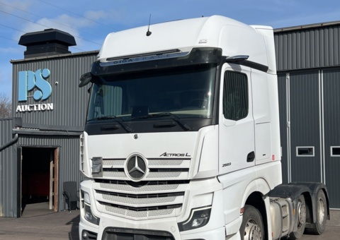 Bild som representerar auktionen - Fordon och entreprenad