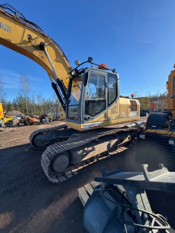 1472757-8 Excavator Liugong 922 E -2013 + 1 ice hook 3 buckets