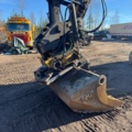 1472757-12 Excavator Liugong 922 E -2013 + 1 ice hook 3 buckets