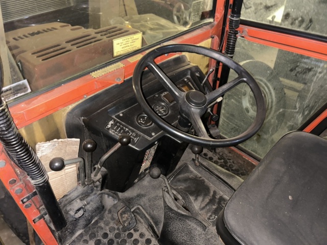1503888-15 Minitraktor med plog - Hako Hakotrac 3800 D (Reparationsobjekt)