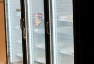 1405617 Beverage cooler with 3 doors – LED lighting – Large model