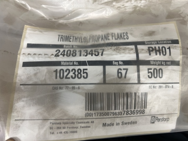 1506854-8 Trimethylolpropane flakes, Flexible hose, Plastic container, French door