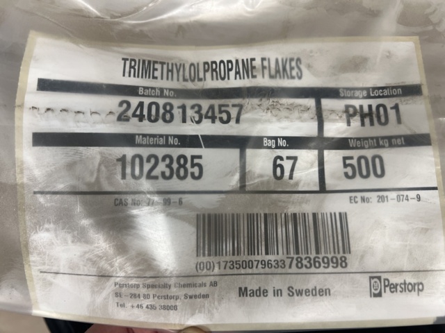 1506854-9 Trimethylolpropane flakes, Flexible hose, Plastic container, French door