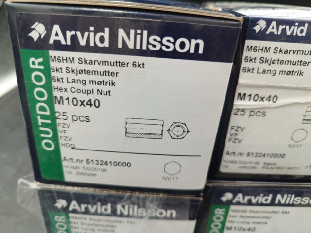 1480293-3 Skarvmutter M10x40, 10 st lådor - Arvid Nilsson