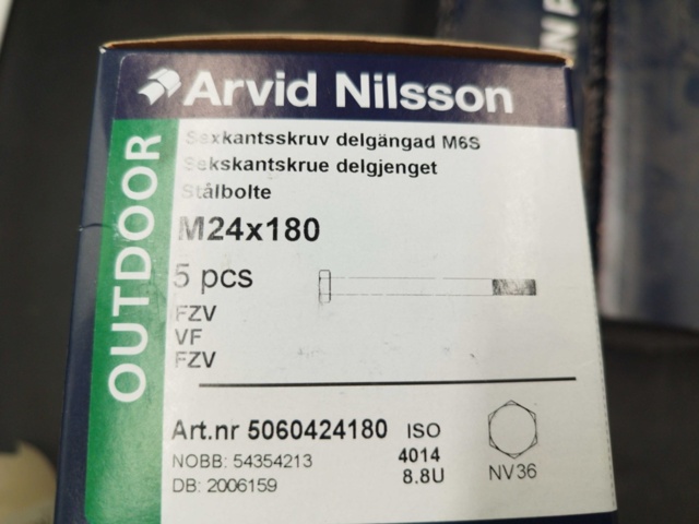 1506875-3 Sexkantskruv M24x180, 4 st lådor - Arvid Nilsson