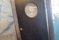 1479033 Swing door