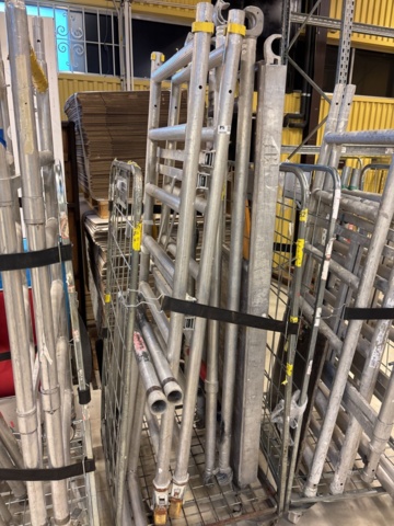1469285-8 Mobile scaffolding