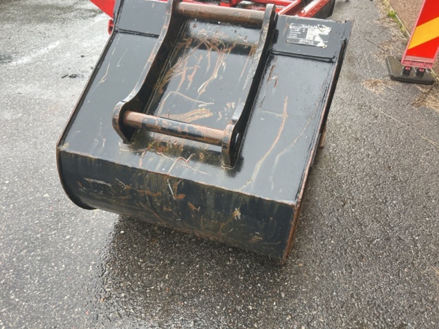 1503916-129 Traktorgrävare Huddig 1260C med tiltrotator + redskap