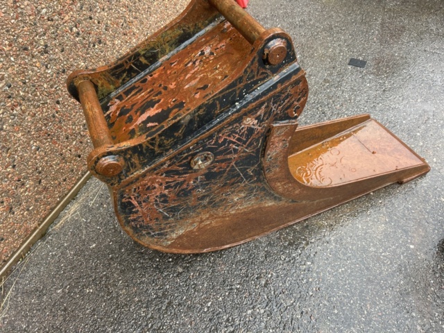 1503916-142 Traktorgrävare Huddig 1260C med tiltrotator + redskap