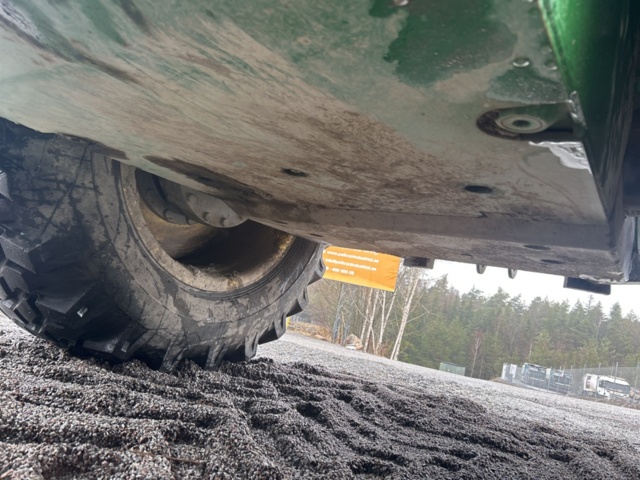 1503916-104 Traktorgrävare Huddig 1260C med tiltrotator + redskap