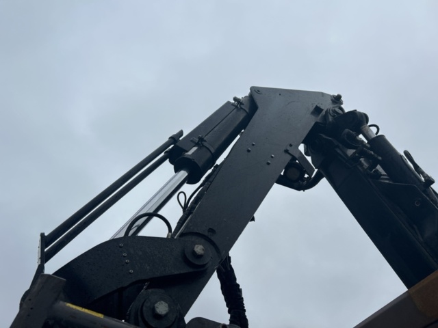 1503916-70 Traktorgrävare Huddig 1260C med tiltrotator + redskap