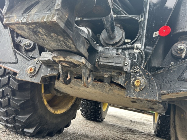 1503916-82 Traktorgrävare Huddig 1260C med tiltrotator + redskap
