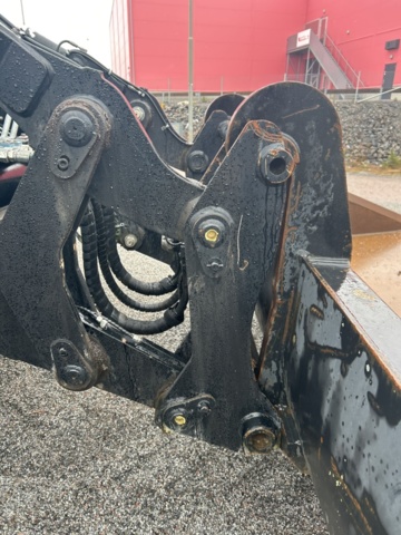 1503916-96 Traktorgrävare Huddig 1260C med tiltrotator + redskap