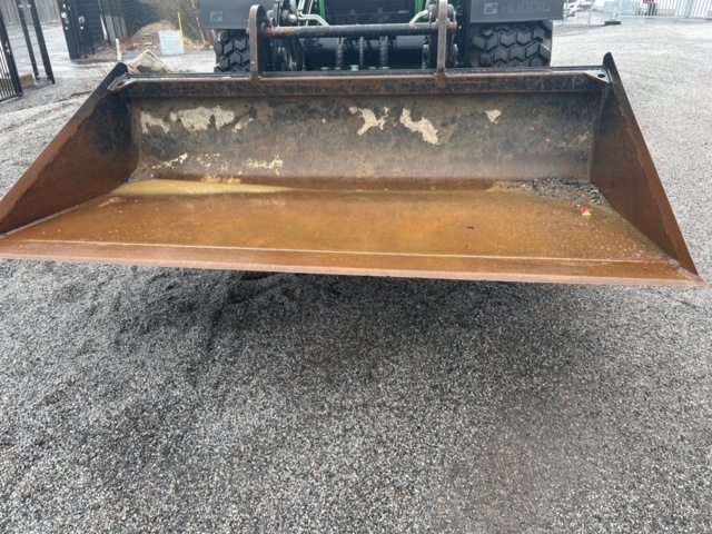 1503916-108 Traktorgrävare Huddig 1260C med tiltrotator + redskap