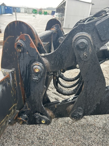 1503916-95 Traktorgrävare Huddig 1260C med tiltrotator + redskap