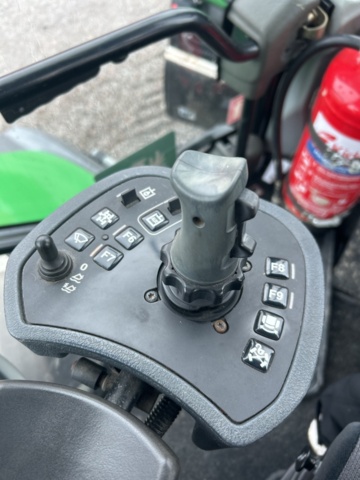 1503916-25 Traktorgrävare Huddig 1260C med tiltrotator + redskap