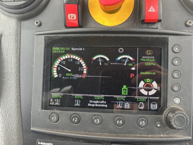 1503916-15 Traktorgrävare Huddig 1260C med tiltrotator + redskap