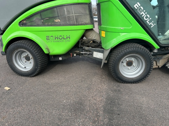 1411426-10 Redskapsbärare med tillbehör - Egholm City Ranger 2260 - 2019