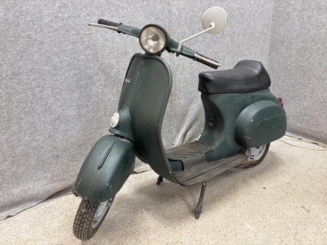 1482431-1 Vespa (Reparationsobjekt)