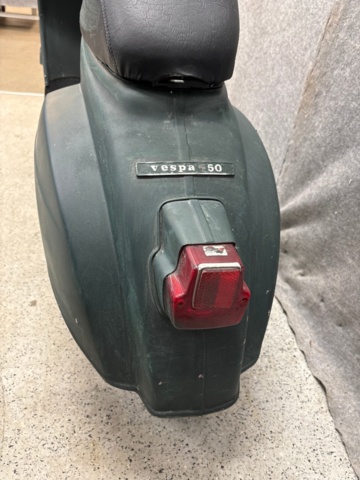 1482431-6 Vespa (Reparationsobjekt)