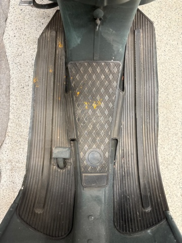 1482431-11 Vespa (Reparationsobjekt)