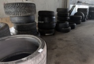 1447110 Däck från verkstad