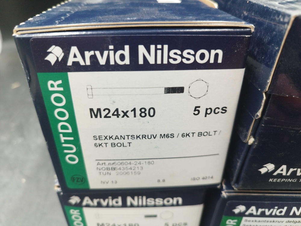 1508231-2 Hexagon screw M24x180 4 boxes - Arvid Nilsson