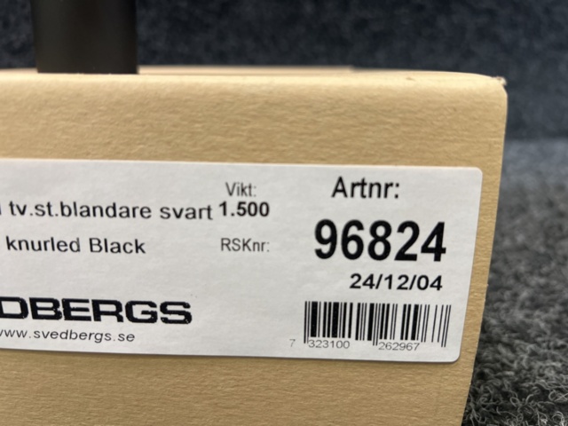 1506985-6 Tvättställsblandare Svedbergs Skule lättrad, svart